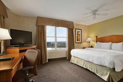 هموود سویتز بای هیلتون فیلادلفیا-سیتی اونو