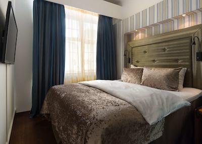 هتل چریستیانیا تیتر