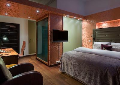 هتل چریستیانیا تیتر