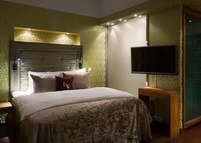 هتل چریستیانیا تیتر