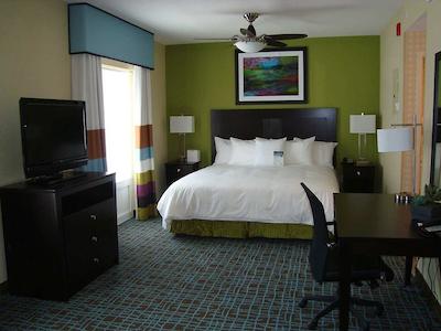 هموود سویتز فرت میرز آیرپرت/فگکو