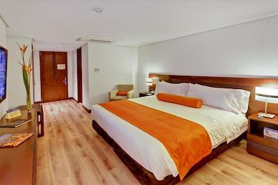 بست وسترن پلاس 93 پارک