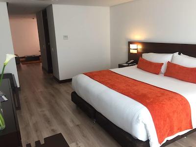 بست وسترن پلاس 93 پارک