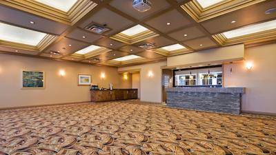 بست وسترن پلاس میراج هتل اند ریزرت