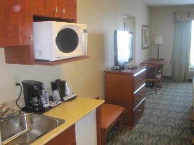 هلید این اکسپرز اند سویتز ادمنتون اسود