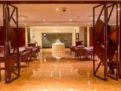 تکنداما سویتز هتل