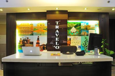 د پیرل نیو دهلی