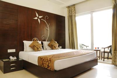 د پیرل نیو دهلی