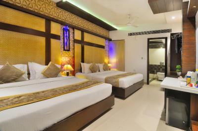 د پیرل نیو دهلی