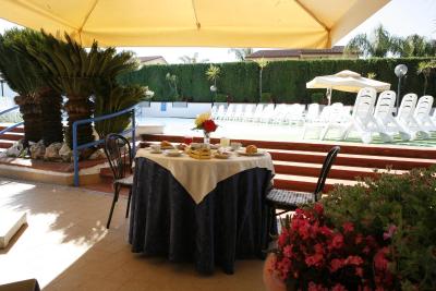 ویلیج مارینا