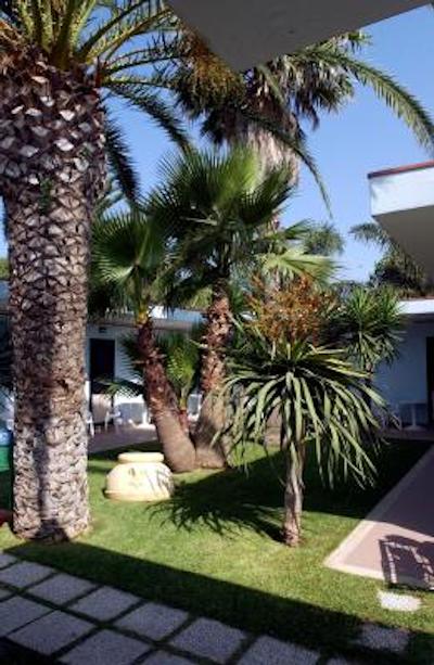 ویلیج مارینا