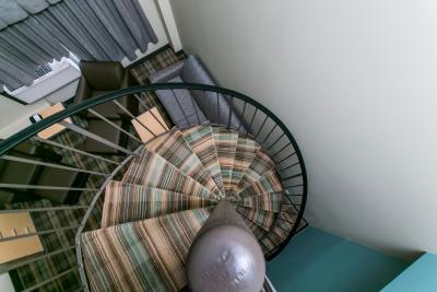 رامادا بای ویندهام ادمنتون یلوید نو