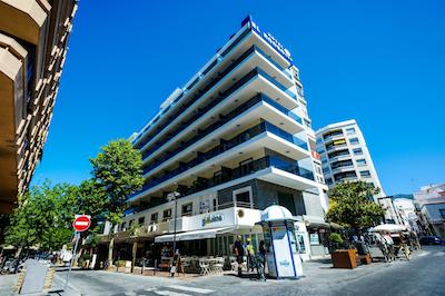 ال هتل منارک ال ردئو