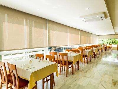 ال هتل منارک ال ردئو