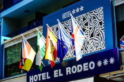 ال هتل منارک ال ردئو