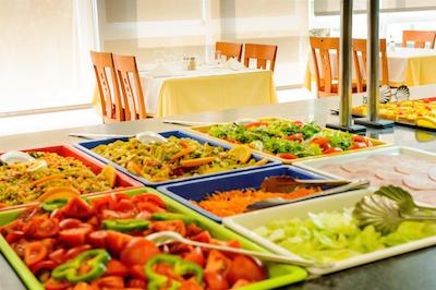 ال هتل منارک ال ردئو