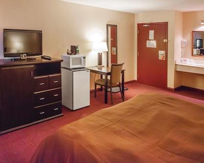 اکنو لج ادسُن