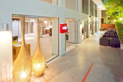 اُکتبر دونتون رومز