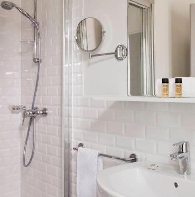 هتل دز اکریوینز