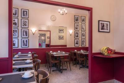 هتل دز اکریوینز