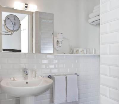 هتل دز اکریوینز