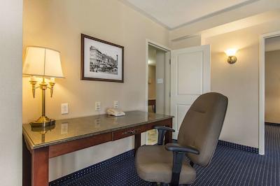 چاتیو ساینت جهن اسند کالکشن