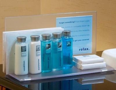 هامپتون این اند سویتز بای هیلتون رد دیر