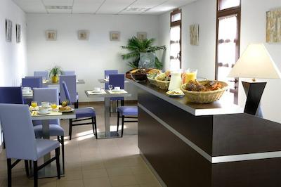 ادنیز کارکاسن-رسیدنس لا بارباکان