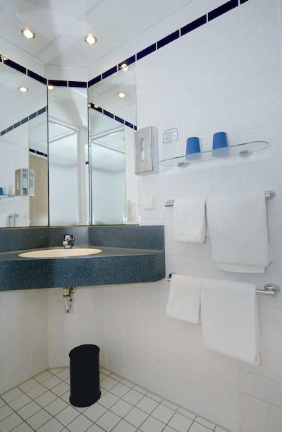 مدیان هتل هانور مس