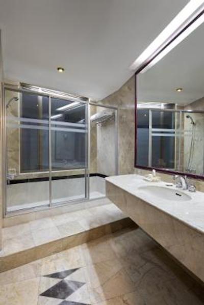 گولدن بوتیک انگکاسا