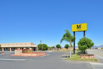 م-استار این اند سویتز بلید