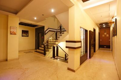 استار پلازا