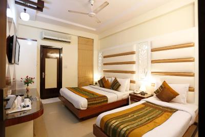 استار پلازا