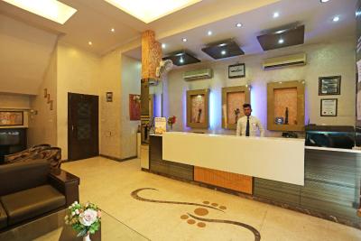 استار پلازا