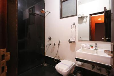 استار پلازا