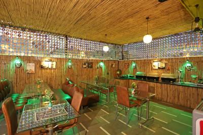 استار پلازا