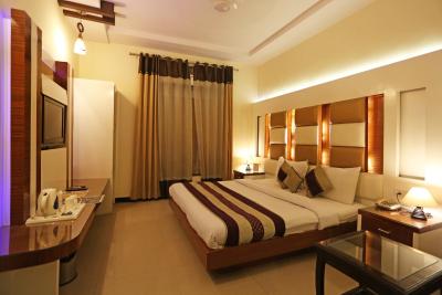 استار پلازا