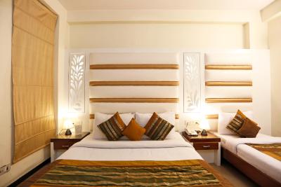 استار پلازا