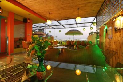 استار پلازا