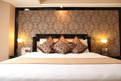 گولدن بوتیک ملاوای