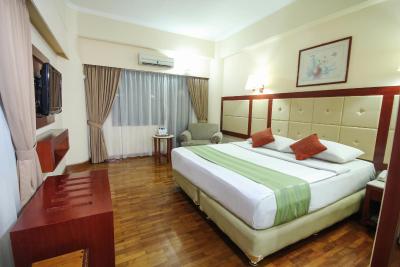 گراند منتنگ