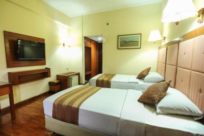 گراند منتنگ