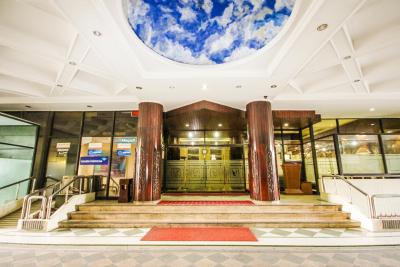 گراند منتنگ