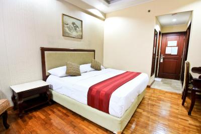 گراند منتنگ