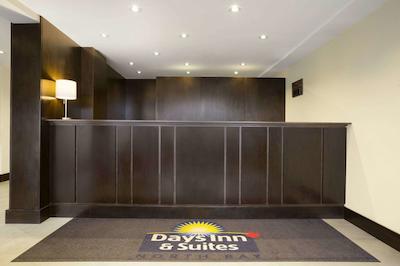 دز این اند سویتز نرد ب