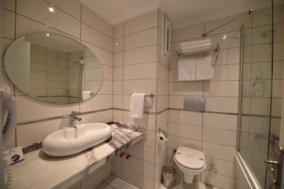 ساهرا سو هلید ویلیج اند اسپا