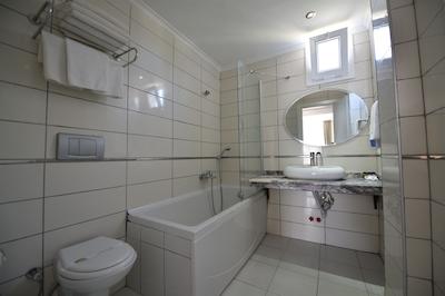 ساهرا سو هلید ویلیج اند اسپا