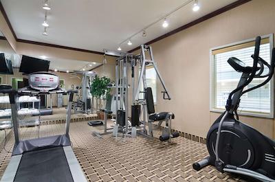 هلید این اکسپرز اند سویتز اُلاد اسود