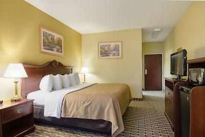 هلید این اکسپرز اند سویتز اُلاد اسود