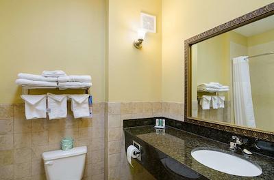 هلید این اکسپرز اند سویتز اُلاد اسود